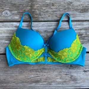 Victoria’s Secret Very Sexy Push Up Bra